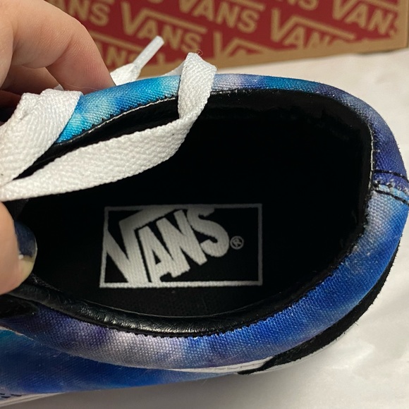 NEW VANS Old Skool/School Galaxy Stars Blue & Black size 6W 4.5M 🌌💫 - Picture 8 of 9